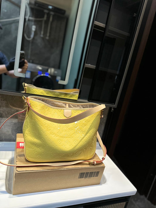 So Delightful Hobo Bag - Patent Yellow